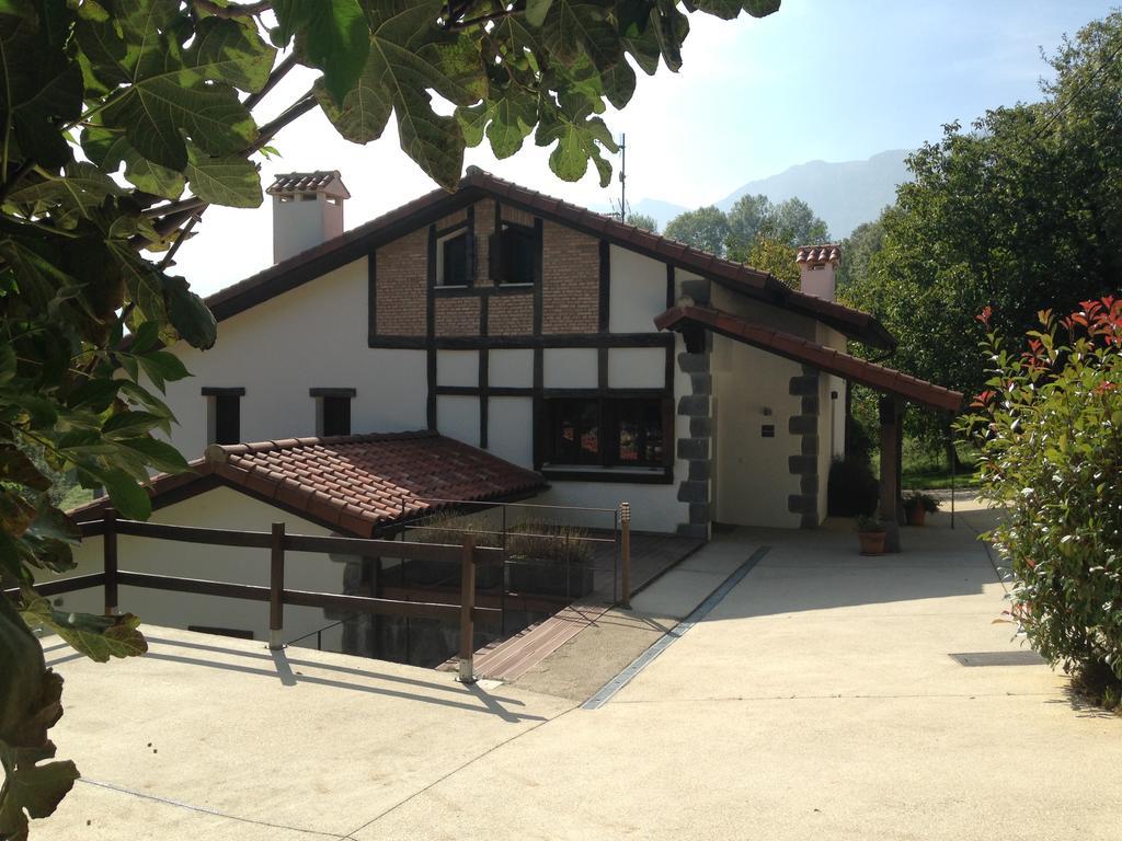 Casa Rural Balerdi Guest House Azcárate Екстериор снимка